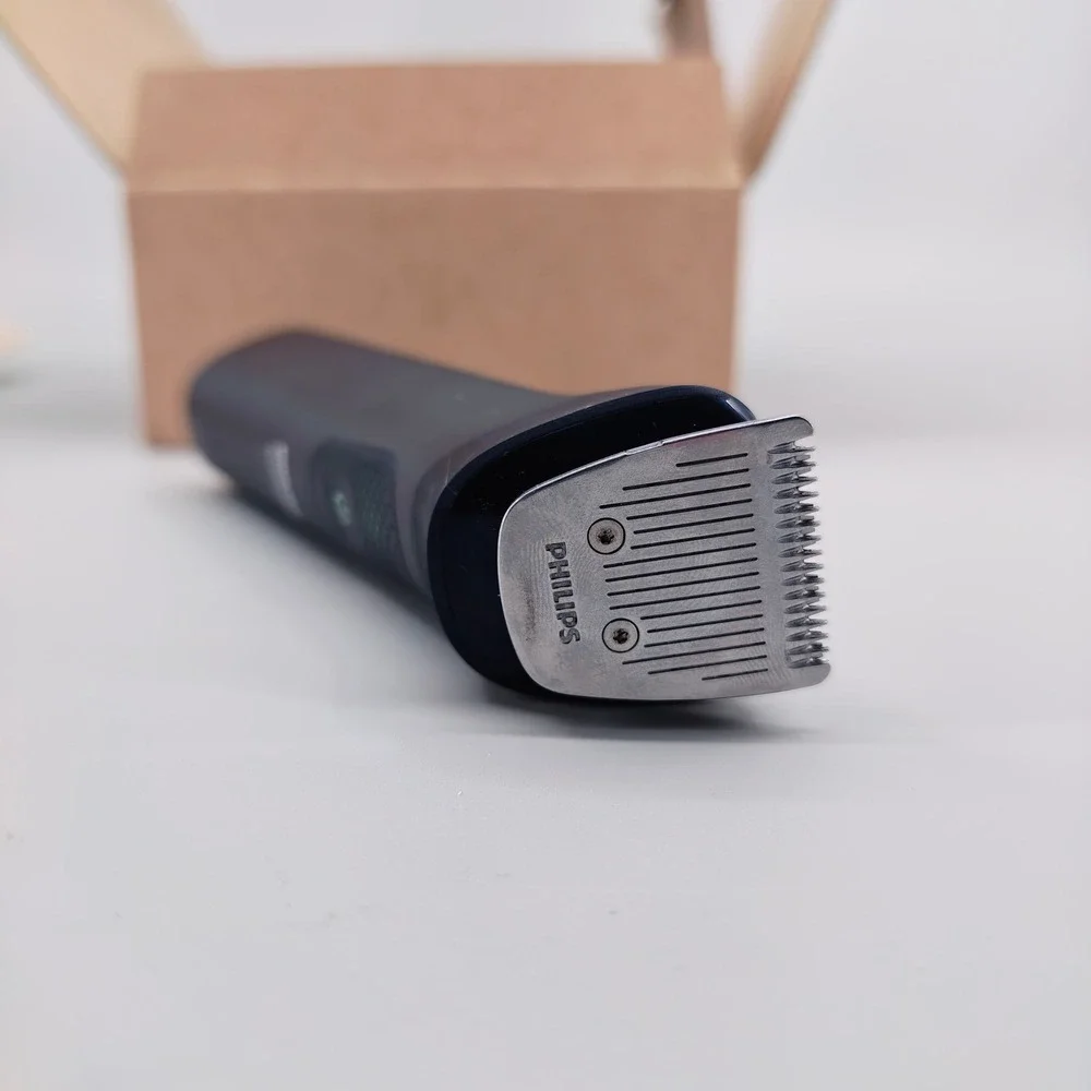 Philips Norelco All-in-One Trimmer MG9526/40 Multigroomer Face Head Body 24 Tool